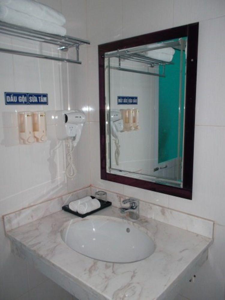 Phu Nhuan Hotel Hanoi Exterior foto